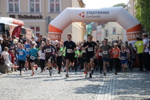 Bilder der Läufe um den Pokal der Sparkasse Vorpommern 2019